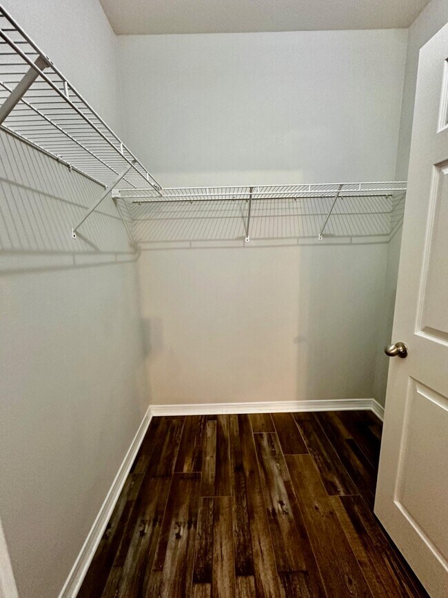 Building Photo - 2154 Whispering Pines Blvd