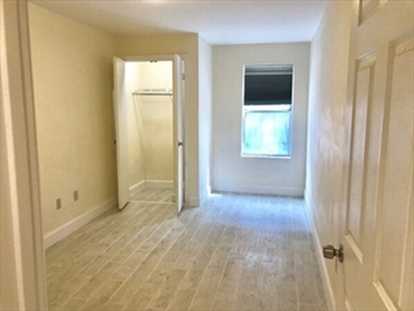 Building Photo - 260 Beacon St