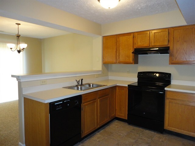 Building Photo - 6055 Polonius Ct