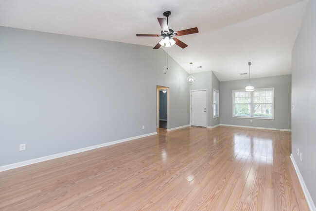 Building Photo - 281 Masterson Station Dr
