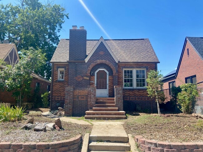 Building Photo - 3909 Perry Street