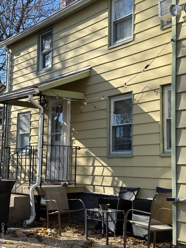 Building Photo - 93 Jackson Ave