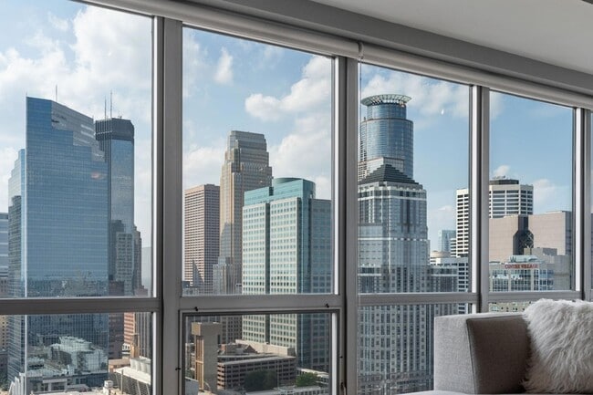 Building Photo - 929 Portland Ave