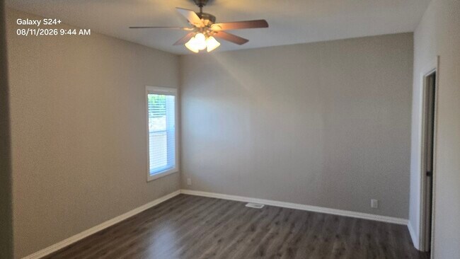 Building Photo - 1361 Shadowglen Way