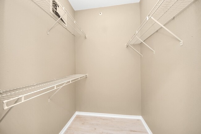 Building Photo - 2400 McCue Rd