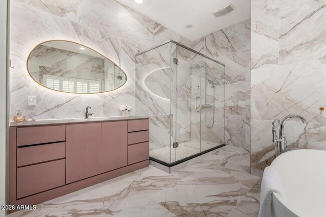 Building Photo - 11312 E Greenway Rd