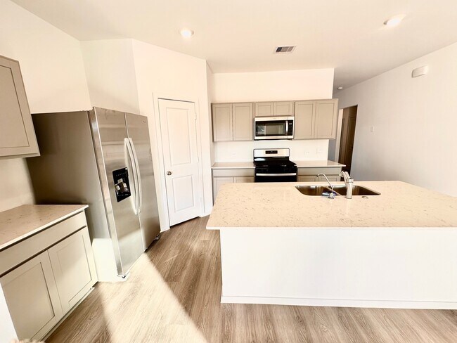 Building Photo - 27736 Woodglen Mews Wy