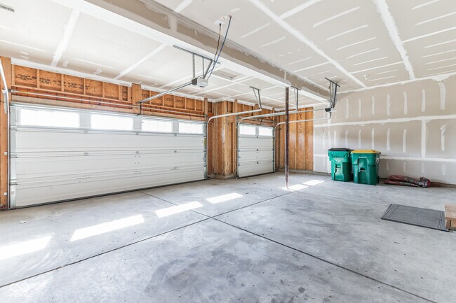 Building Photo - 18743 Abigail Cir