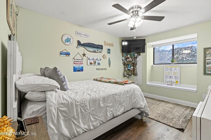 Upstairs Bedroom - 132 La Pasada Cir W