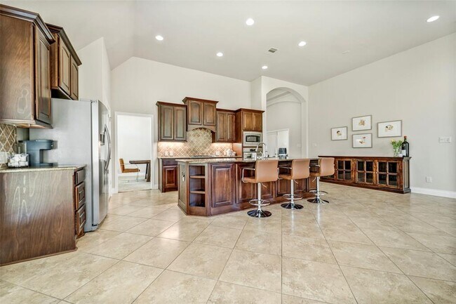 Building Photo - 17638 Cleeves Dr