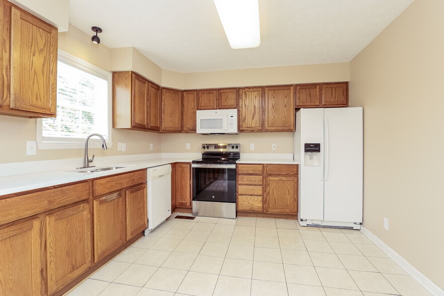Building Photo - 2309 Leighton Way