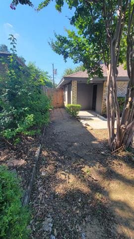 Building Photo - 8881 Thompson Cir