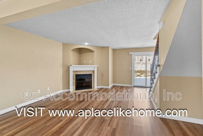 Building Photo - 807 SW Imperial Ln