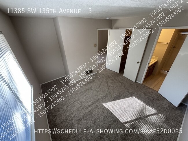 Building Photo - 11385 SW 135th Ave