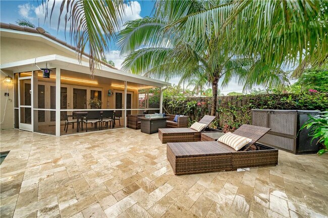 Building Photo - 1728 NE 16th Ave