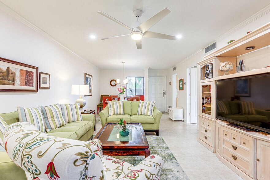 Building Photo - 2400 S Ocean Dr