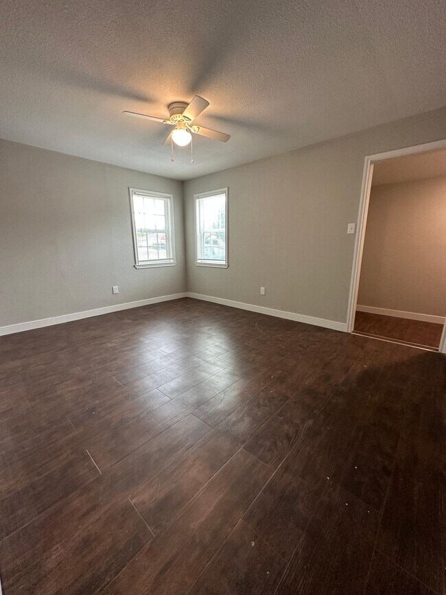 Building Photo - 2824 35th St