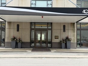 Building Photo - 401 E Ontario St