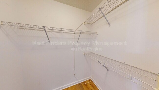 Building Photo - 13290 Pacemaker Dr