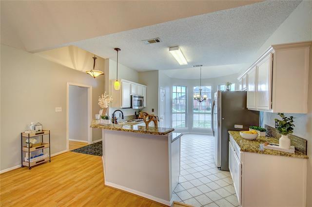 Building Photo - 4168 Creekhollow Dr