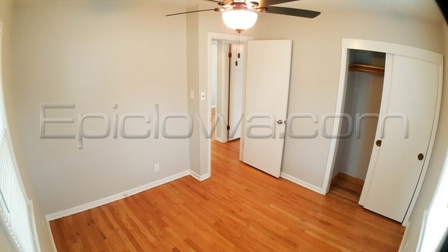 Building Photo - 1108 Crestview Dr SE