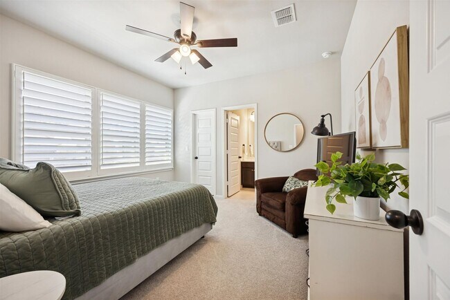 Building Photo - 476 Anfield Cir