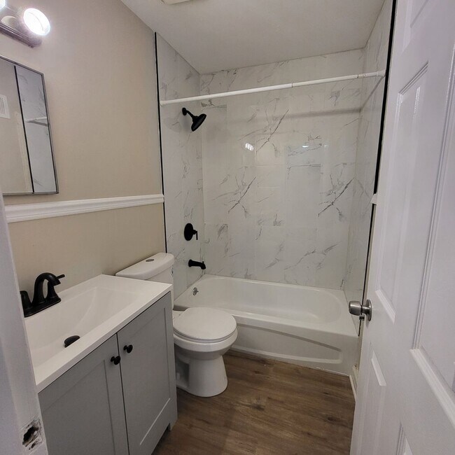 Building Photo - Welcome to Walker - Fully Renovated 3 BR