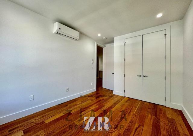 Building Photo - 3 bedroom in Brooklyn NY 11210