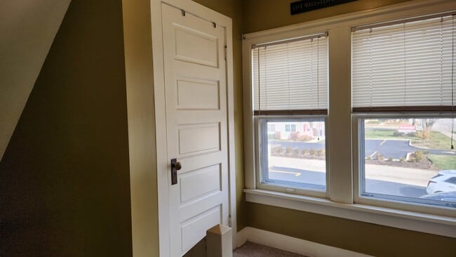 Building Photo - 228 S Church St