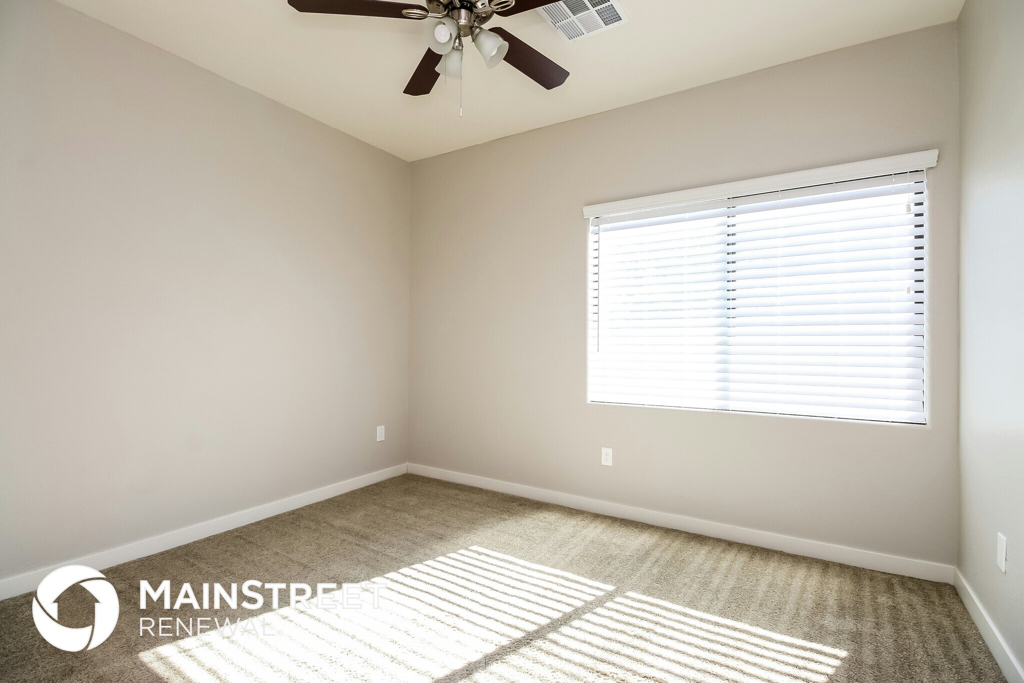 Building Photo - 1119 S Stapley Dr