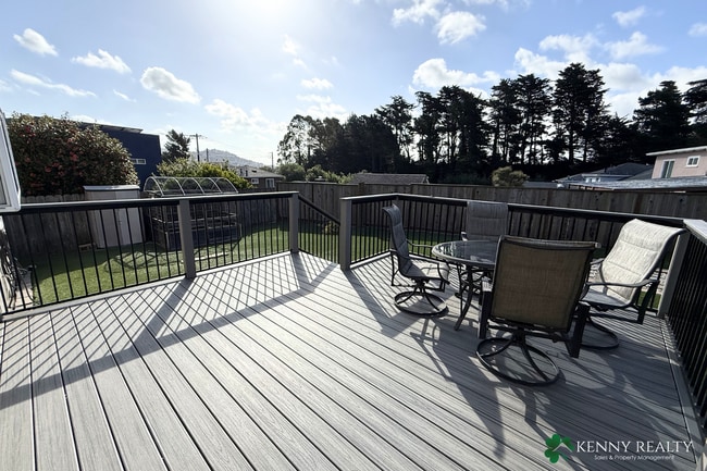 Building Photo - Spacious 3-Bedroom Home in Desirable Neighborhood in South San Francisco