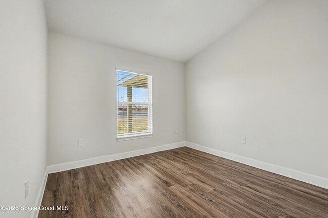 Building Photo - 2542 Pinwherry St NW