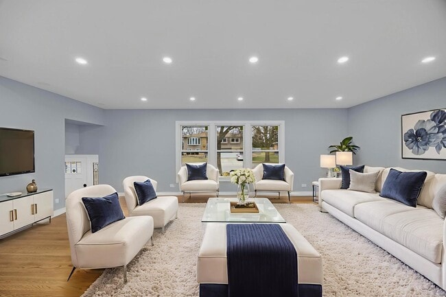 Building Photo - 5924 El Morro Ln