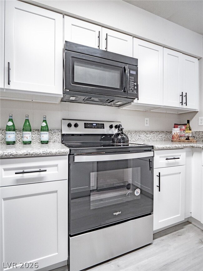 Building Photo - 817 Mantis Way