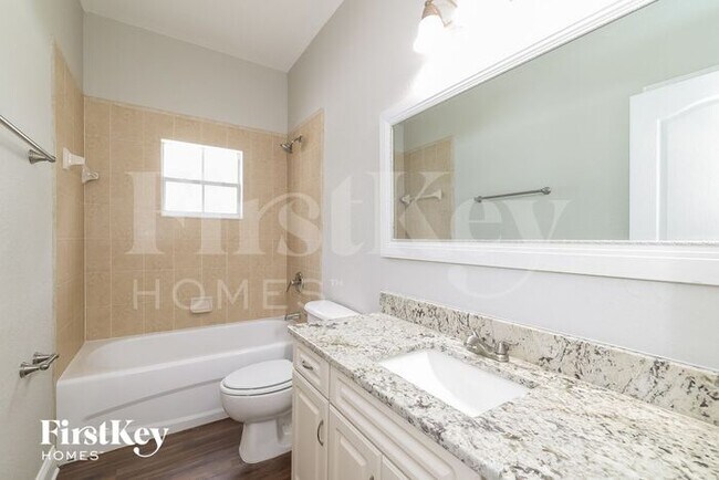 Building Photo - 5920 Buck Run Dr
