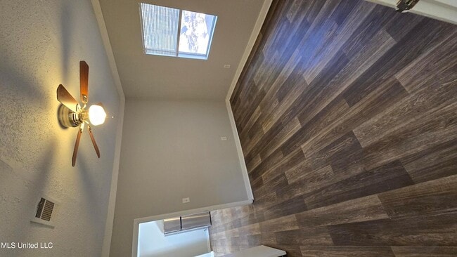 Building Photo - 512 Woodward Ave