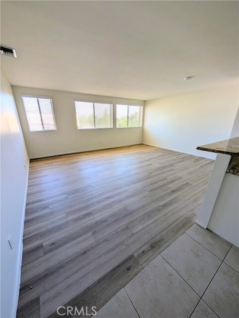 Building Photo - 17330 Chatsworth St