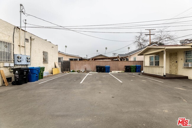 Building Photo - 138 W 82nd St