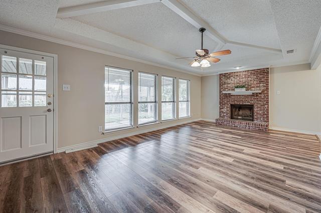 Building Photo - 1321 Meadow Ct