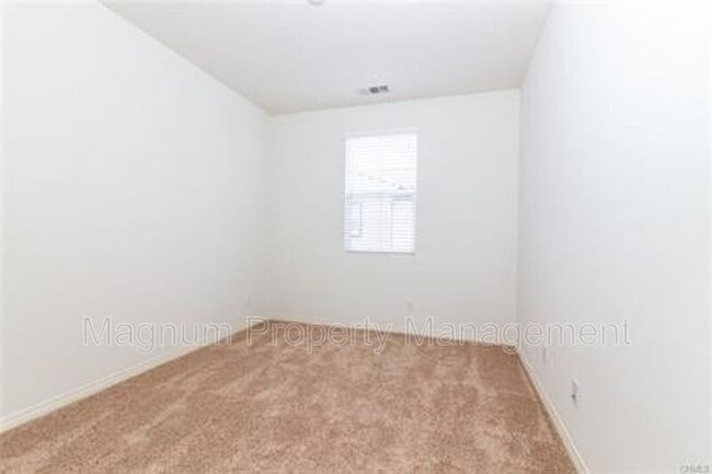 Building Photo - 40347 Calle Real