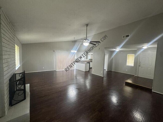 Building Photo - 23139 Lestergate Dr