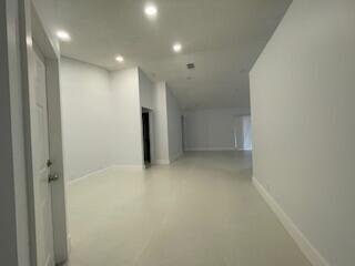 Building Photo - 1630 Zenith Way