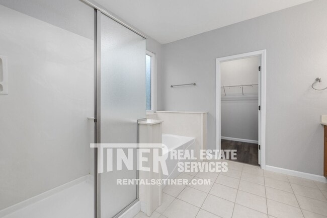 Building Photo - 3152 Overton Way