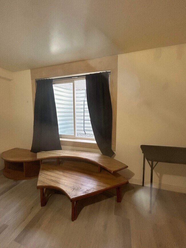 Building Photo - 121 Southern Blvd