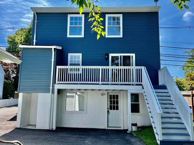 Primary Photo - 46 Silvermine Ave