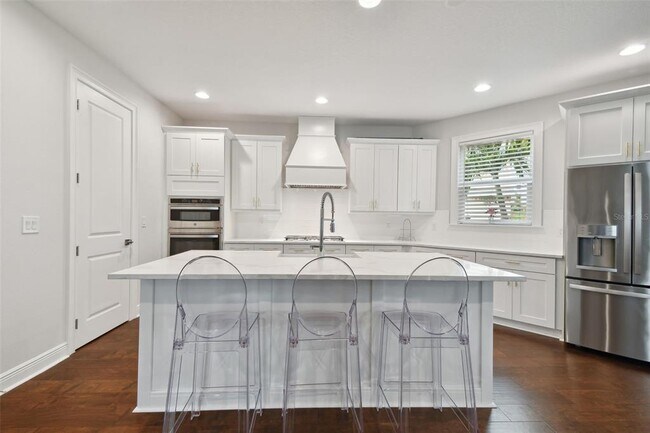 Building Photo - 5700 Interbay Blvd