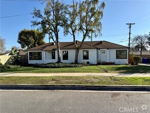 Building Photo - 330 San Bernardino Ave