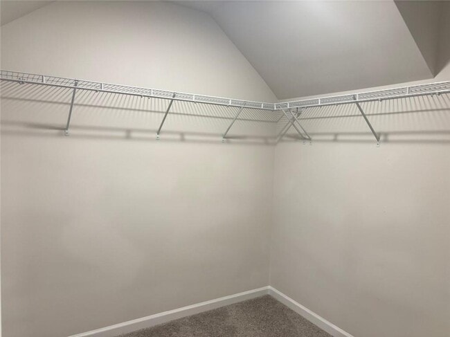 Building Photo - 404 Fox Crk Dr