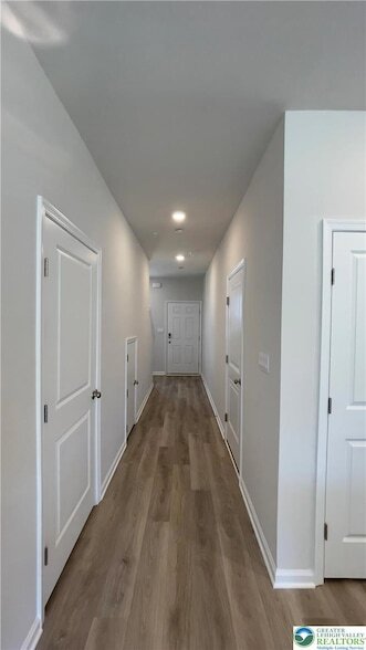 Building Photo - 1137 Martin Rd