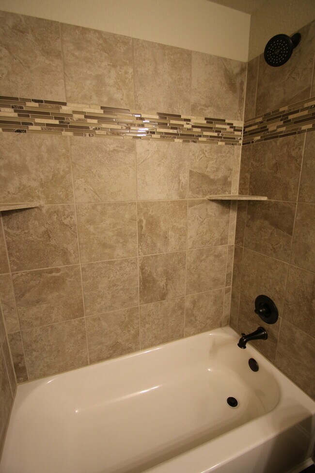 Building Photo - 8032-8034 Arbor